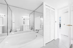 800 Parkview Dr, Hallandale Beach, FL 33009 - Photo 16