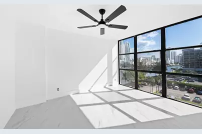 800  Parkview Dr, Unit #718, Hallandale Beach, FL 33009 - Photo 18