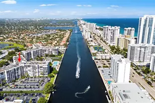 800 Parkview Dr, Hallandale Beach, FL 33009 - Photo 24