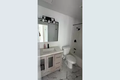 47 SE 13th St, Unit #2, Dania Beach, FL 33004 - Photo 4