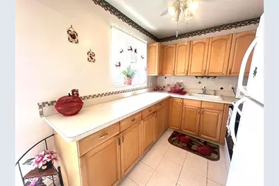 84  Markham  E, Unit #84, Deerfield Beach, FL 33442 - Photo 2