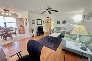 84 Markham E, Deerfield Beach, FL 33442 - Photo 10