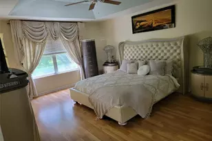 111 Berenger Walk, Royal Palm Beach, FL 33414 - Photo 4