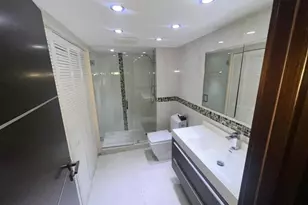 19707 Turnberry Way, Miami, FL 33180 - Photo 14