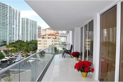 19707  Turnberry Way, Unit #8L, Miami, FL 33180 - Photo 18