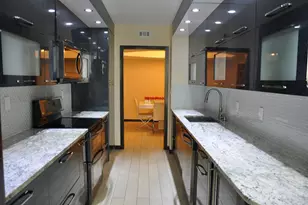 19707 Turnberry Way, Miami, FL 33180 - Photo 6