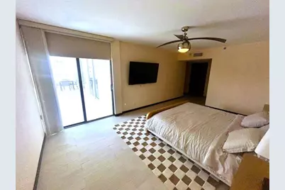 19707  Turnberry Way, Unit #8L, Miami, FL 33180 - Photo 8