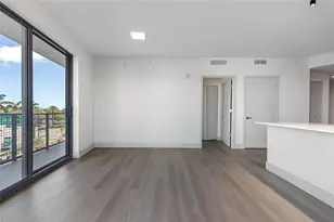 1770 S Young Cir, Hollywood, FL 33020 - Photo 16