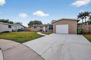 9720 NW 4th St, Pembroke Pines, FL 33024 - Photo 2