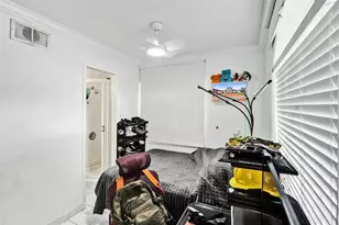 7456 W 34th Ct, Hialeah, FL 33018 - Photo 24