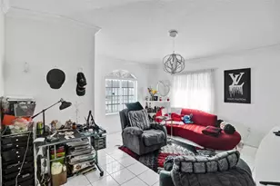 7456 W 34th Ct, Hialeah, FL 33018 - Photo 10