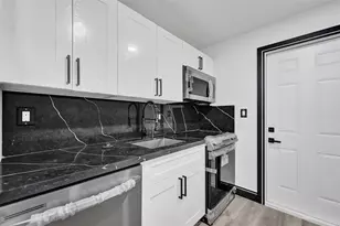 5310 NW 16th St, Lauderhill, FL 33313 - Photo 10