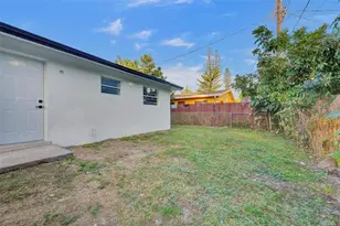 5310 NW 16th St, Lauderhill, FL 33313 - Photo 20