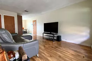 8160 SW 6th St, North Lauderdale, FL 33068 - Photo 6