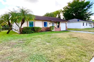 8160 SW 6th St, North Lauderdale, FL 33068 - Photo 4