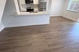 900 E Tiffany Dr, West Palm Beach, FL 33407 - Photo 16