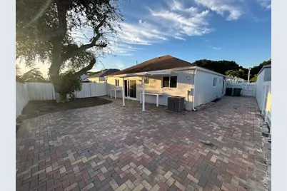 10420 SW 207th St, Cutler Bay, FL 33189 - Photo 12