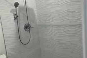 10420 SW 207th St, Cutler Bay, FL 33189 - Photo 8