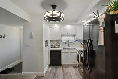 9520 S Hollybrook Lake Dr, Unit #103, Pembroke Pines, FL 33025 - Photo 2