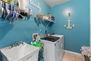 3342 Lakeside Dr, Davie, FL 33328 - Photo 16