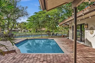 10320 NW 6th St, Coral Springs, FL 33071 - Photo 40