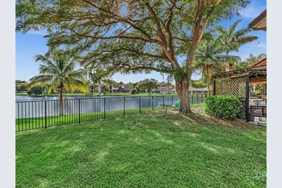 10320 NW 6th Street, Coral Springs, FL 33071 - Photo 26