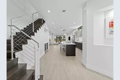 317 NE 15th Ave, Unit #317, Fort Lauderdale, FL 33304 - Photo 8