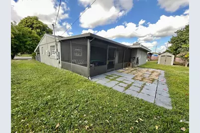 1530 SW 68th Ave, North Lauderdale, FL 33068 - Photo 24