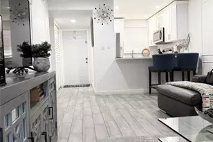 2950 W Sunrise Lks Dr Unit, Sunrise, FL 33322 - Photo 4