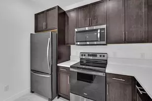 6947 Pines Cir, Coconut Creek, FL 33073 - Photo 4