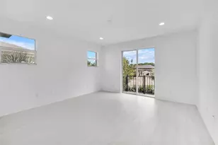 6947 Pines Cir, Coconut Creek, FL 33073 - Photo 18