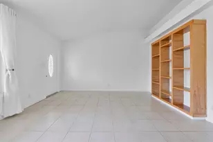 1353 SE 7th Ct, Deerfield Beach, FL 33441 - Photo 4