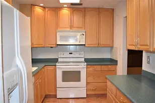 2377 SW 16th Dr, Deerfield Beach, FL 33442 - Photo 8