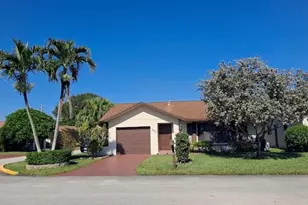 2377 SW 16th Dr, Deerfield Beach, FL 33442 - Photo 2
