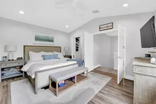 1546 Yellowheart Way, Hollywood, FL 33019 - Photo 24