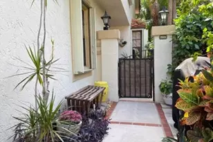 7927 La Mirada Dr, Boca Raton, FL 33433 - Photo 4