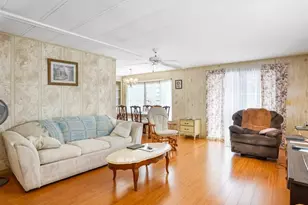 8517 SW 16th Pl, Davie, FL 33324 - Photo 4