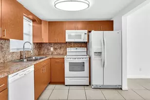 6650 Royal Palm Blvd, Pompano Beach, FL 33063 - Photo 16