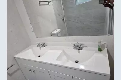 405 SW 79th Ter, North Lauderdale, FL 33068 - Photo 20