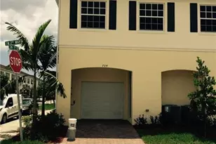 724 SW 2nd Way, Pompano Beach, FL 33060 - Photo 1