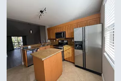 5781  Riverside Dr, Unit #201, Coral Springs, FL 33067 - Photo 2
