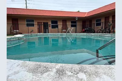 2037  Madison St, Unit #1, Hollywood, FL 33020 - Photo 6