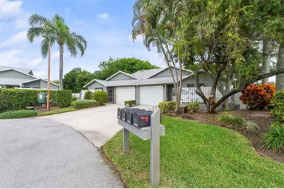 6809 SE Yorktown Dr, Hobe Sound, FL 33455 - Photo 2