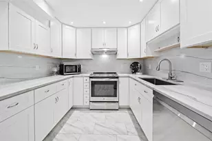 3505 Oaks Way, Pompano Beach, FL 33069 - Photo 8