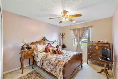 466 E Royal Cove Cir, Davie, FL 33325 - Photo 26