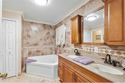 466 E Royal Cove Cir, Davie, FL 33325 - Photo 22