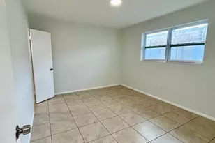 7511 Venetian St, Miramar, FL 33023 - Photo 10