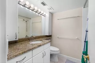 300 NE 19th Ct, Wilton Manors, FL 33305 - Photo 14