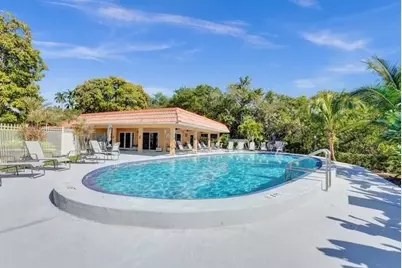 300 NE 19th Ct, Unit #201N, Wilton Manors, FL 33305 - Photo 22