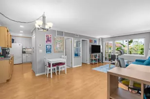 300 NE 19th Ct, Wilton Manors, FL 33305 - Photo 2